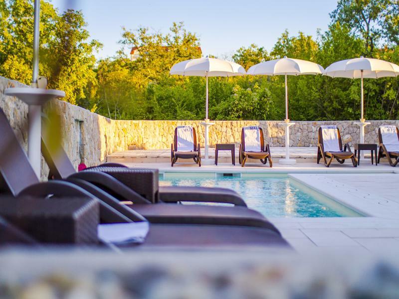 Luxury Apartments Villa Mande Malinska Buitenkant foto