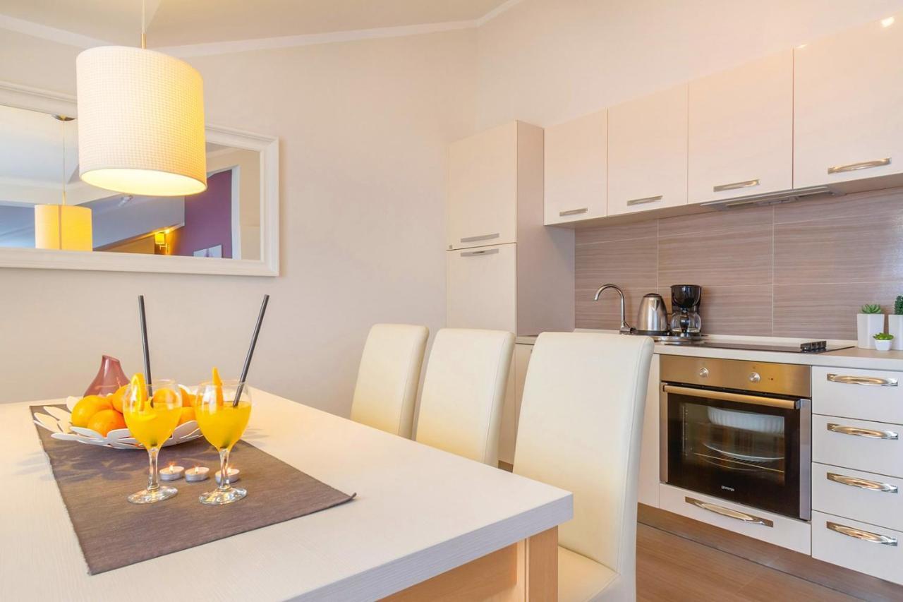 Luxury Apartments Villa Mande Malinska Buitenkant foto