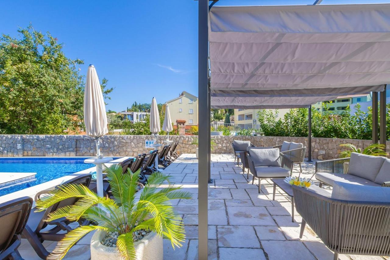 Luxury Apartments Villa Mande Malinska Buitenkant foto