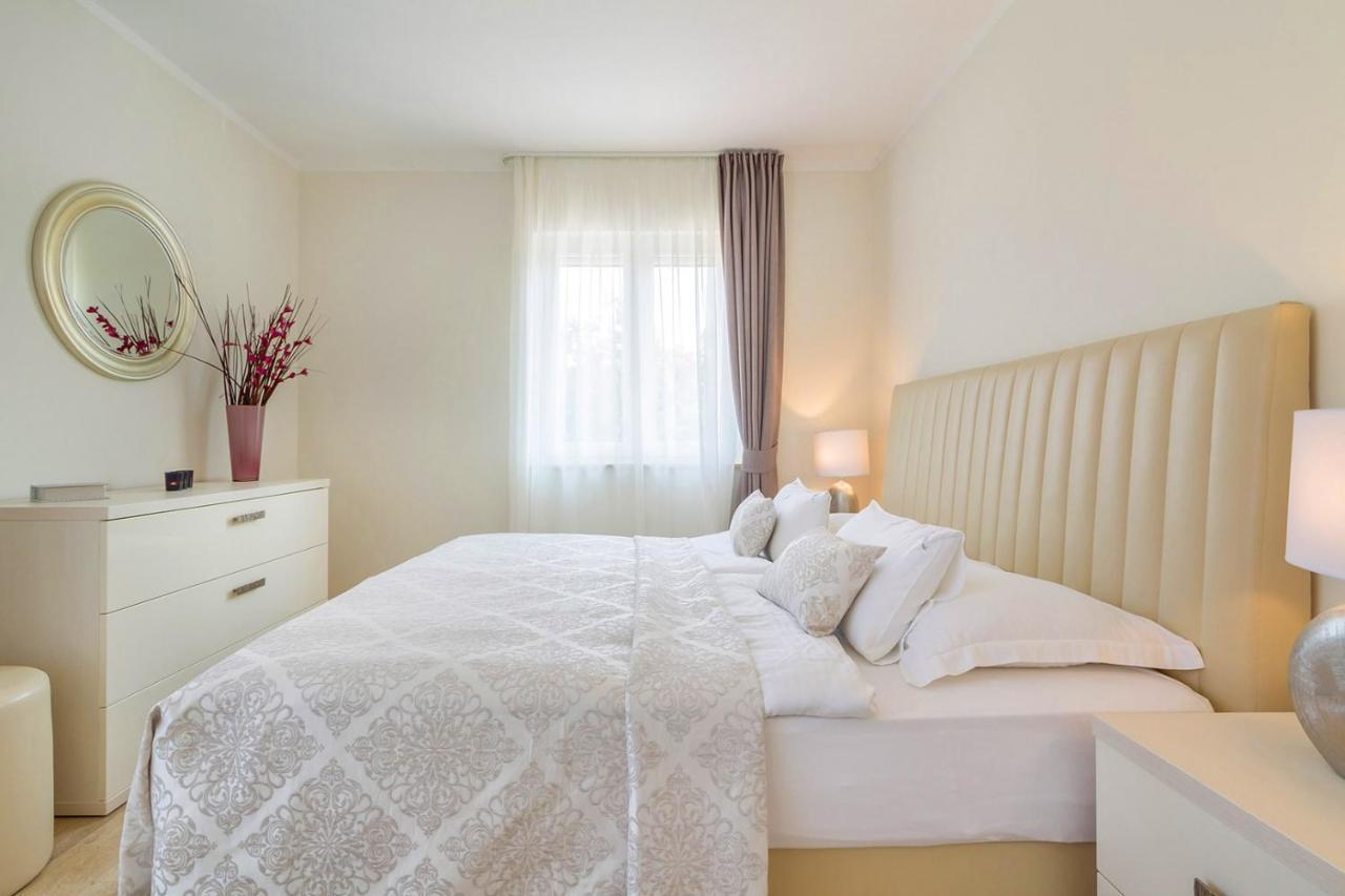 Luxury Apartments Villa Mande Malinska Buitenkant foto