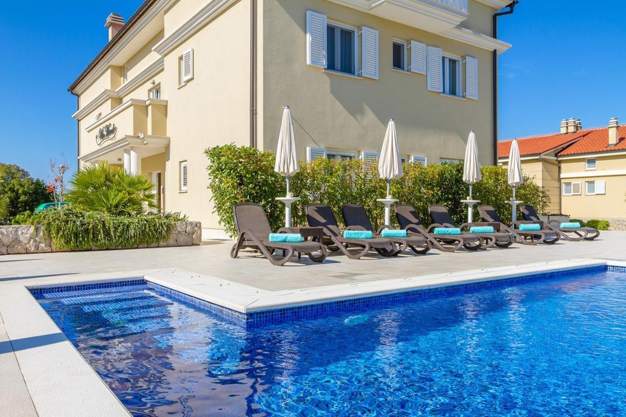 Luxury Apartments Villa Mande Malinska Buitenkant foto
